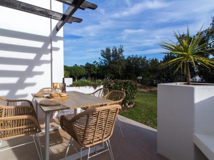 Estima Golf House Apartment - Luxurious & 6 Pools & Golf & Tennis Albufeira Dış mekan fotoğraf
