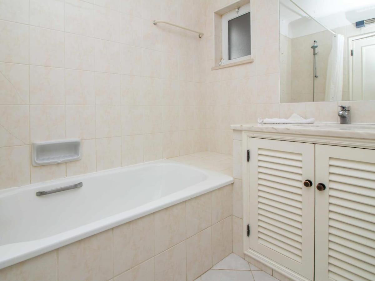 Estima Golf House Apartment - Luxurious & 6 Pools & Golf & Tennis Albufeira Dış mekan fotoğraf